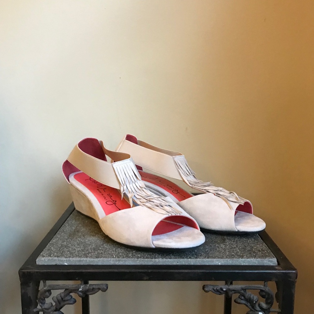 Shoes - Picture 2 of 6